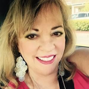 Meet your Posher, Paula